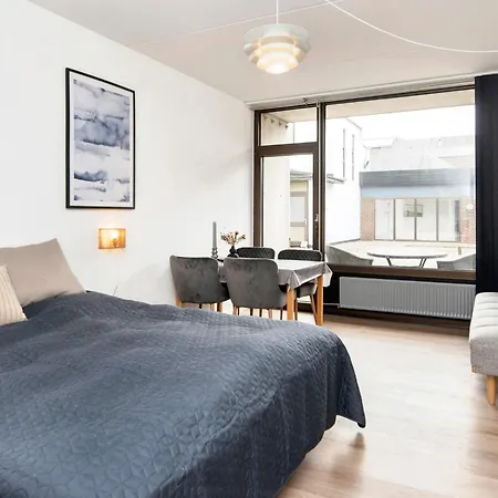 In Park- Shared Kitchen Nyaraló *