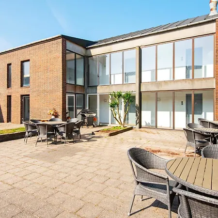 In Park- Shared Kitchen *